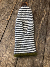 Load image into Gallery viewer, Luffe Mitten Kit