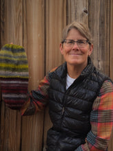 Load image into Gallery viewer, Double Layer Hat - Sisu Pattern