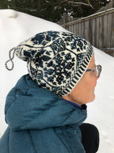 Load image into Gallery viewer, Selbu Hat - Sisu Pattern