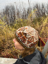 Load image into Gallery viewer, Autumn Leaves Hat - Sisu Pattern