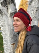 Load image into Gallery viewer, Point Blanket Toque Sisu Pattern