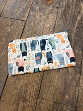 Load image into Gallery viewer, Waterproof Pouch for knitting tools/snacks
