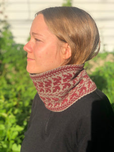 Circling Leaves Cowl Kit