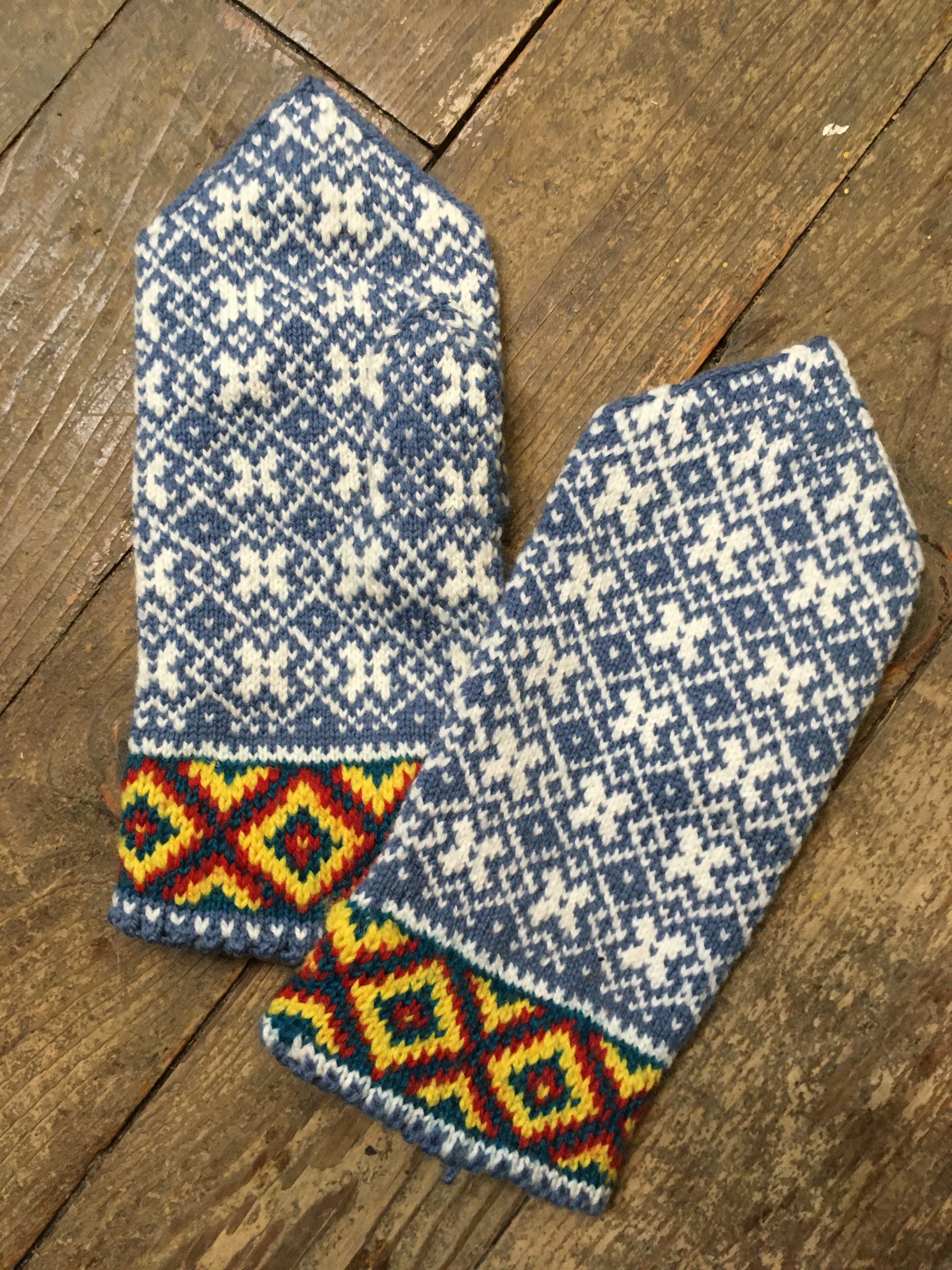 Mitten Kits – Sisu Designs Yarn Shop